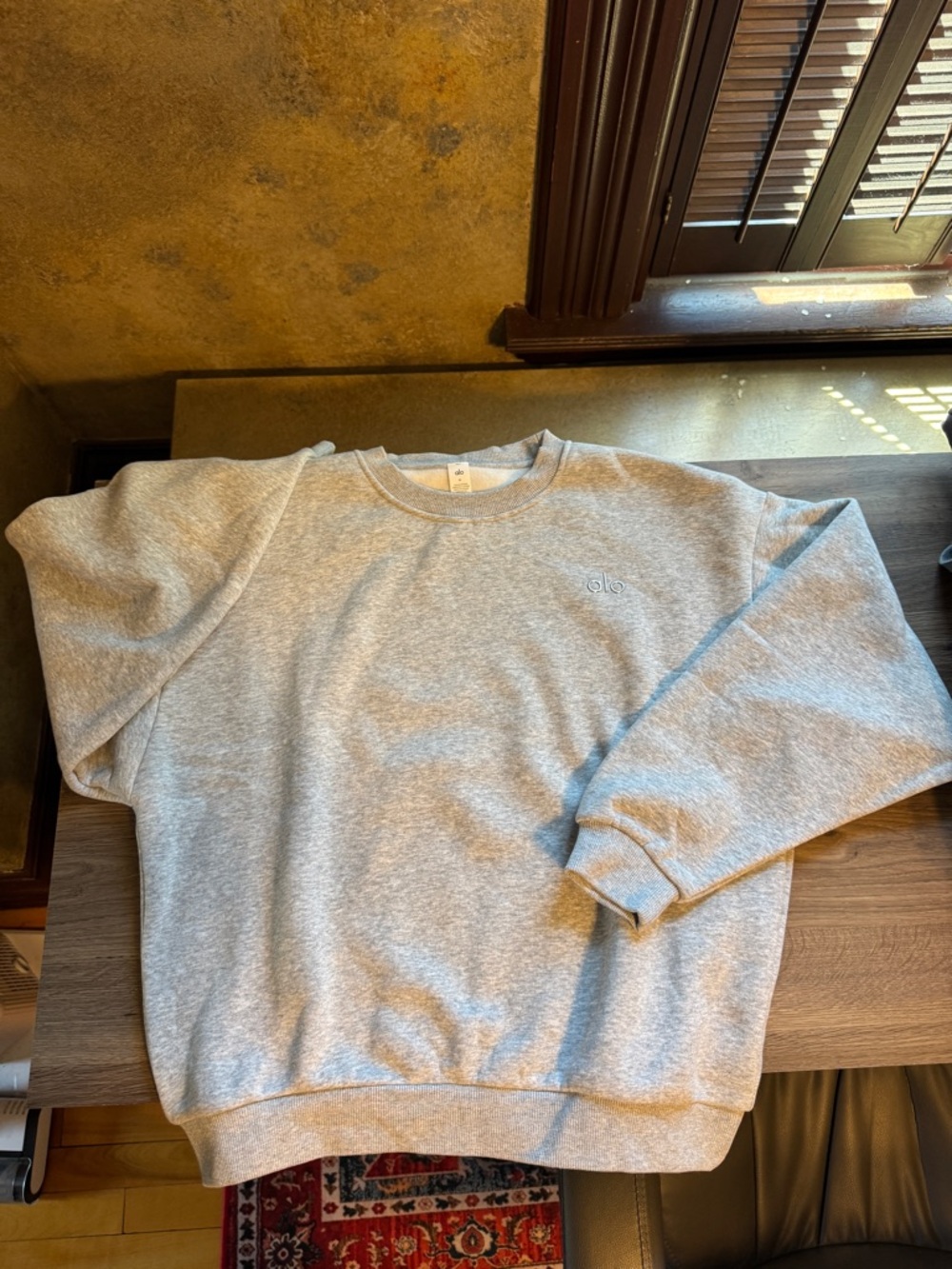 Alo Accolade Grey Sweat Set - Picture 3 of 8